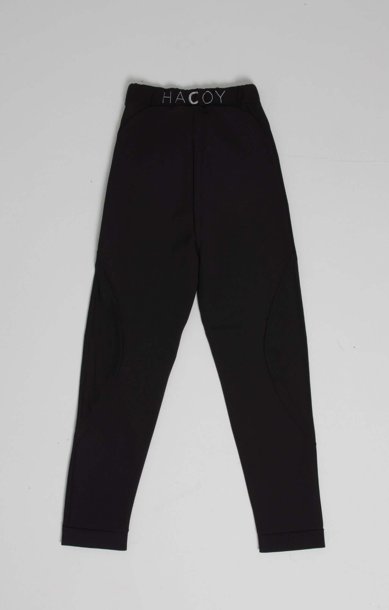 Sports Pants in black with fitted design and HACOY branding on the waist, optimized for comfort during exercise.