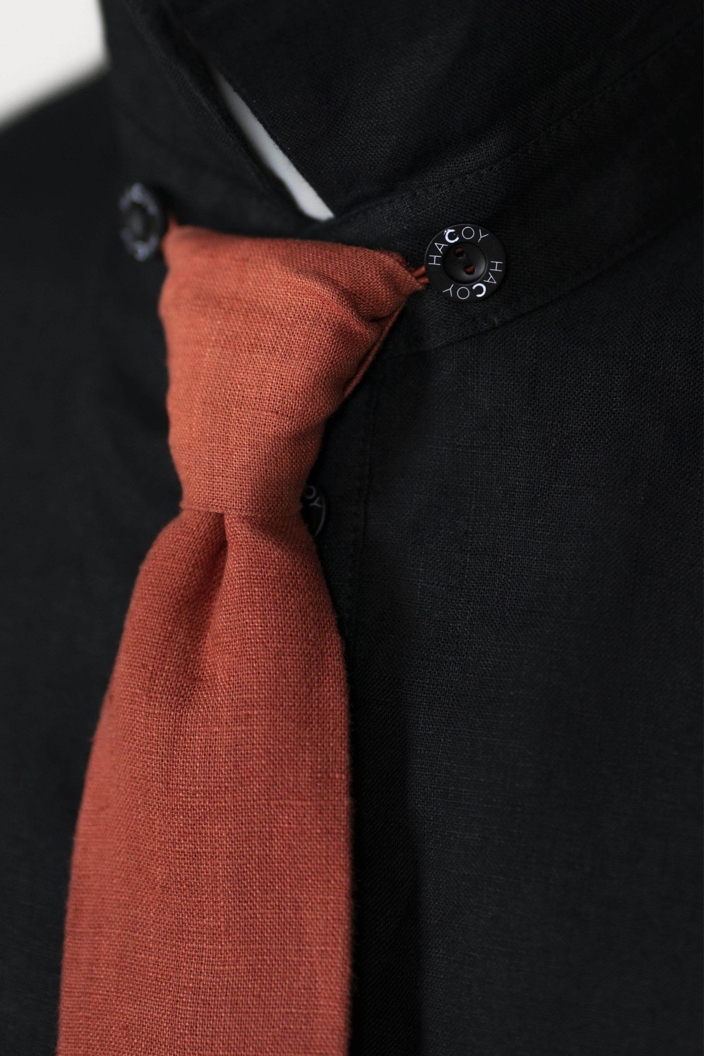 Linen Tie Shirt featuring attachable tie for versatile business style.