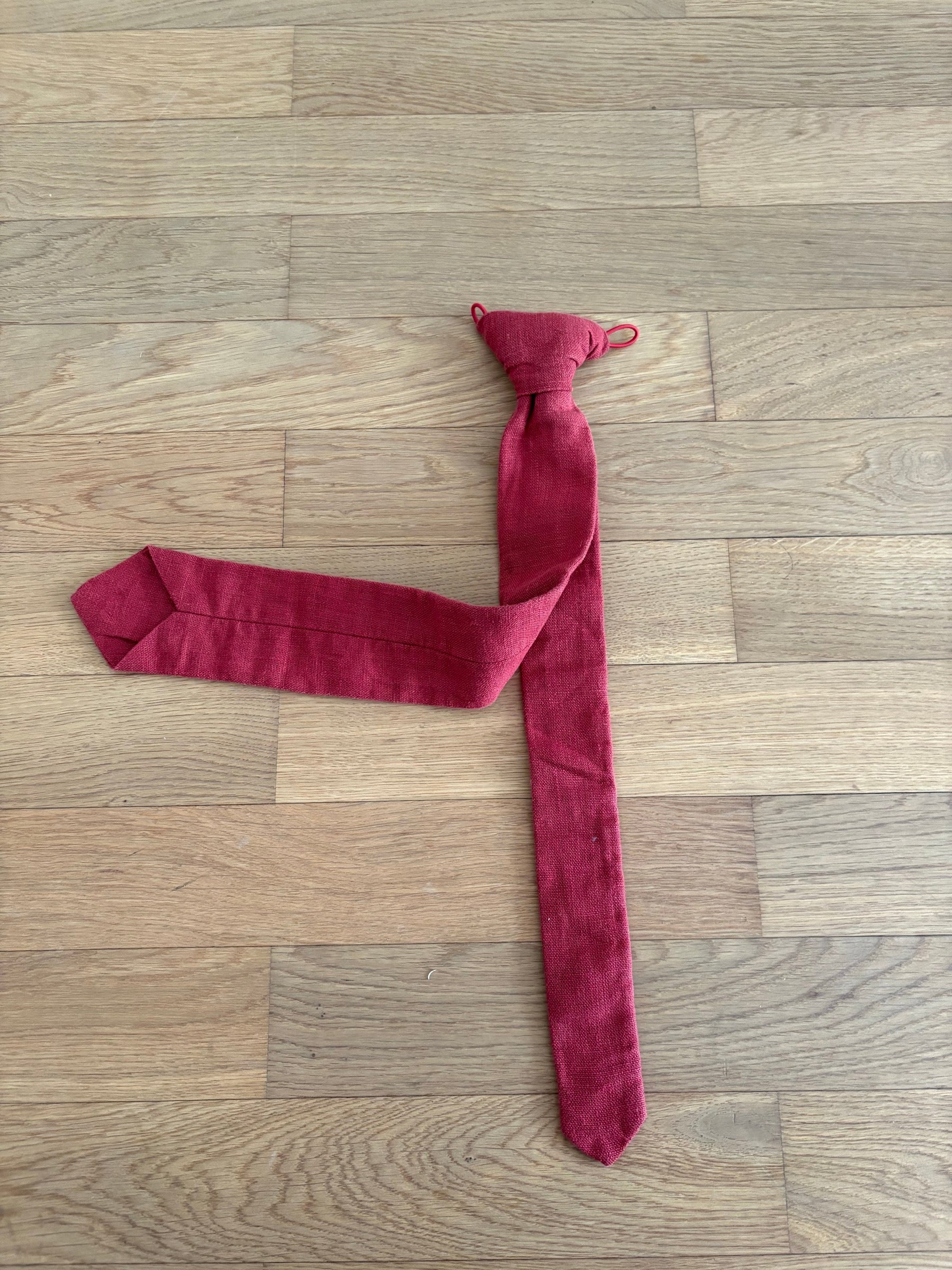 Linen Tie, Red